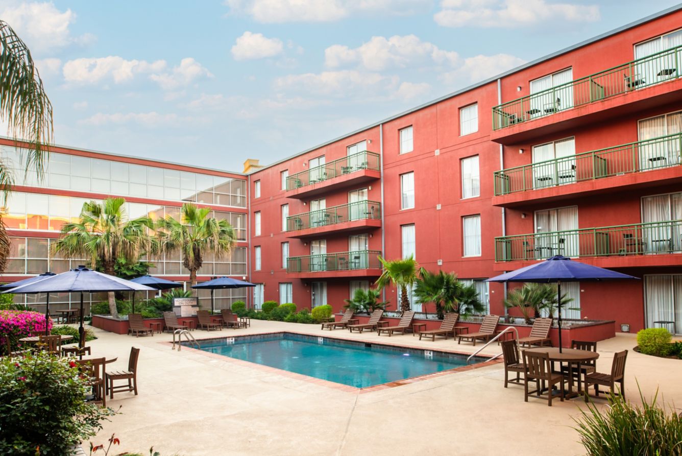 Mardi Gras Feb 2028 Pre-Cruise Hotel and Party
